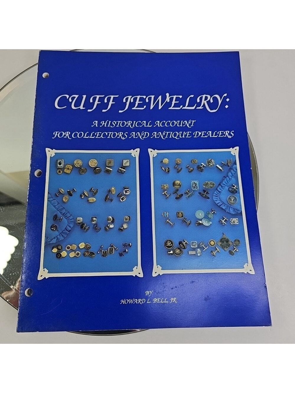 Cuff Jewelry A Historical Account For Collectors And Antique Dealers Howard Bell